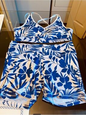 Avia Athletic Blue and White Floral Sports Bra and Shorts Set